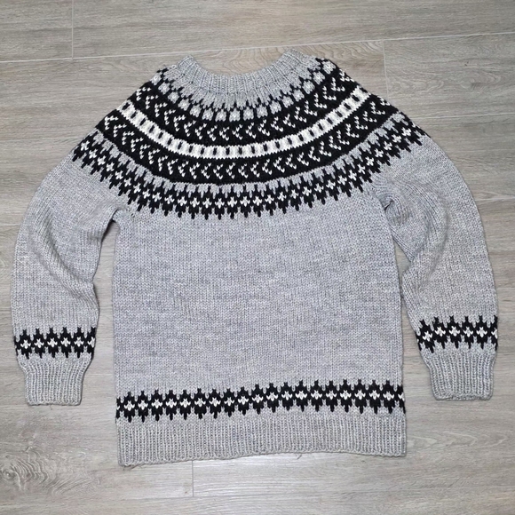 Other - Geometric Grey & Black Handknit Sweater Adult Size L- XL Soft Warm